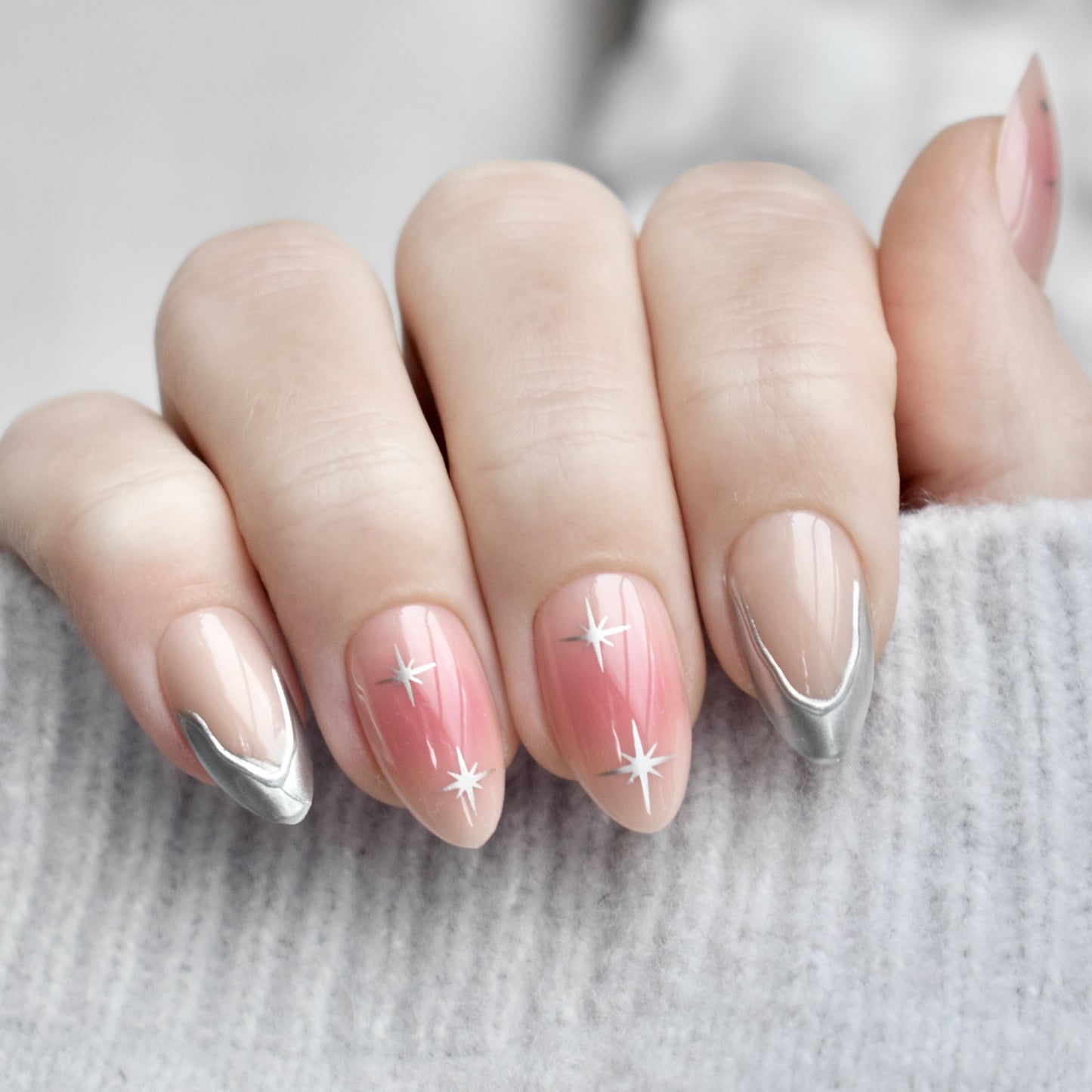 presson nails false nail glasies almond 3D glitters stars silver aurora pink