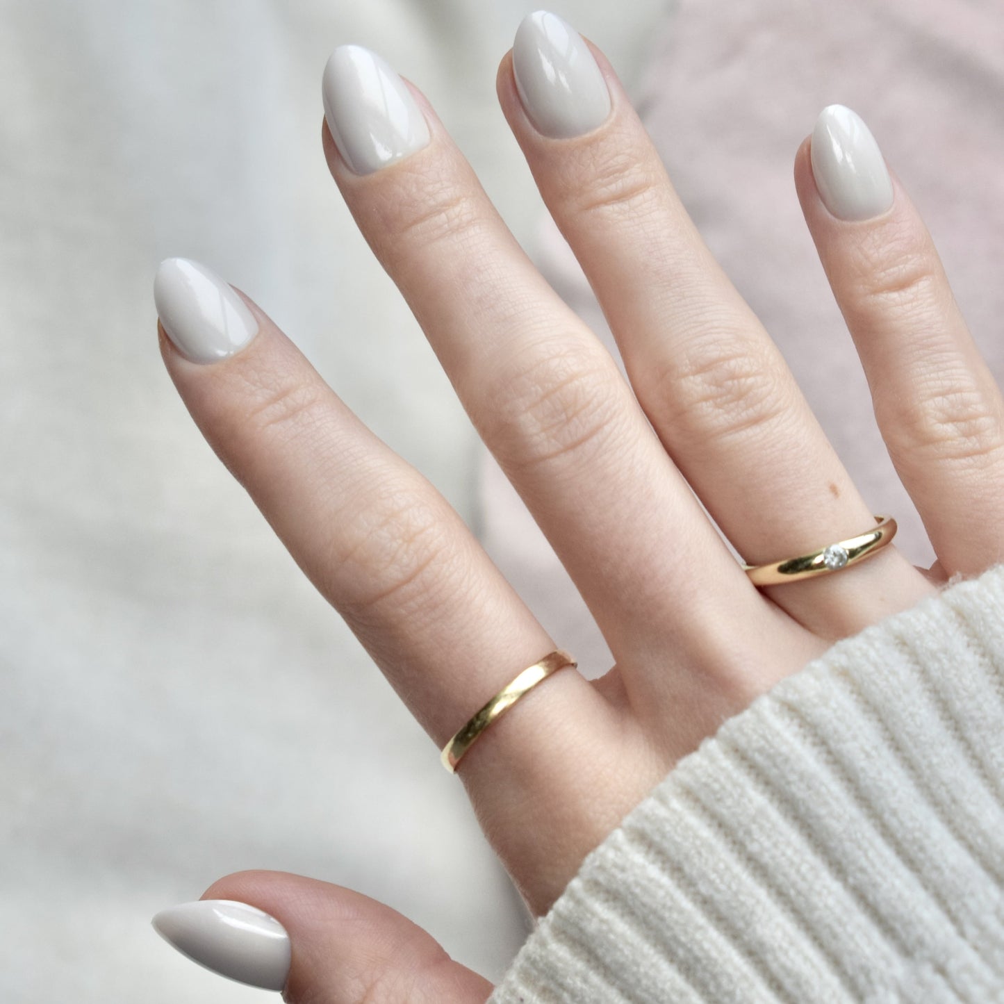presson nails false nail glasies oval brown milky creamy off-white