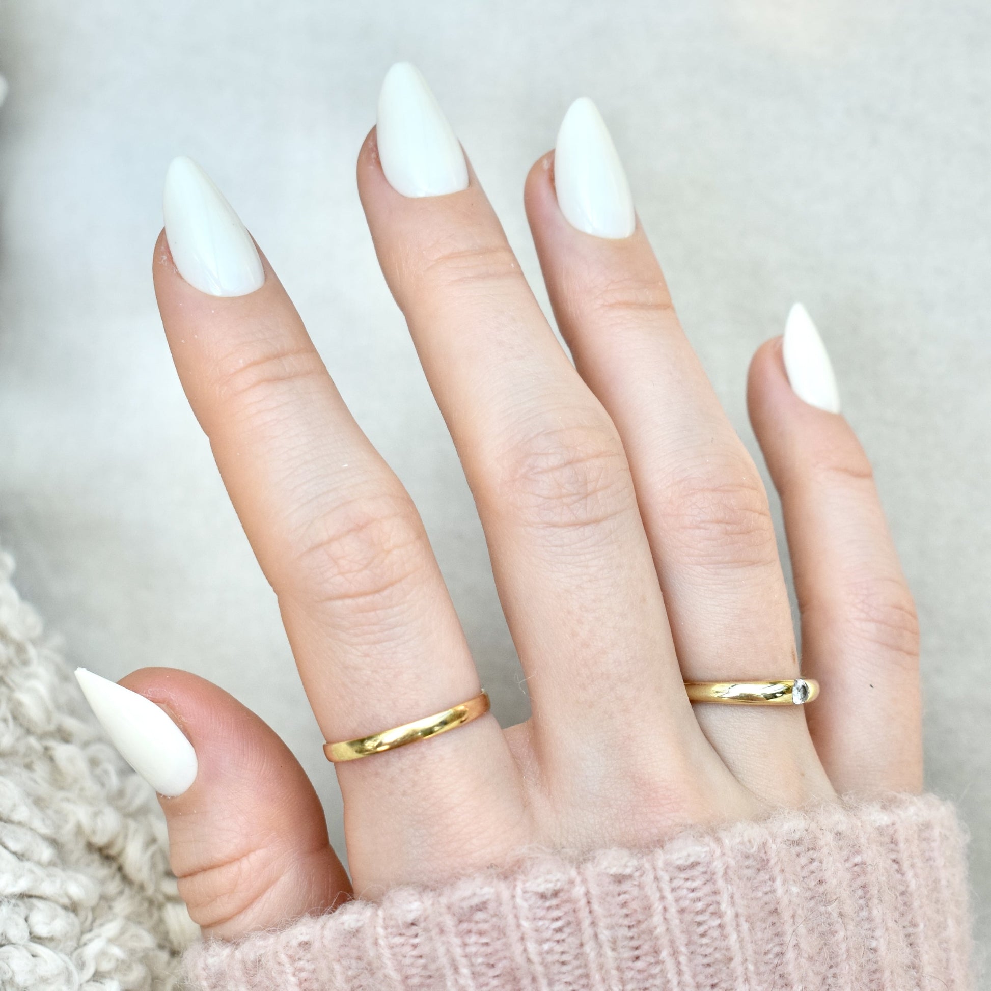 presson nails presson nehty nails umele nehty manicure white creamy milky
