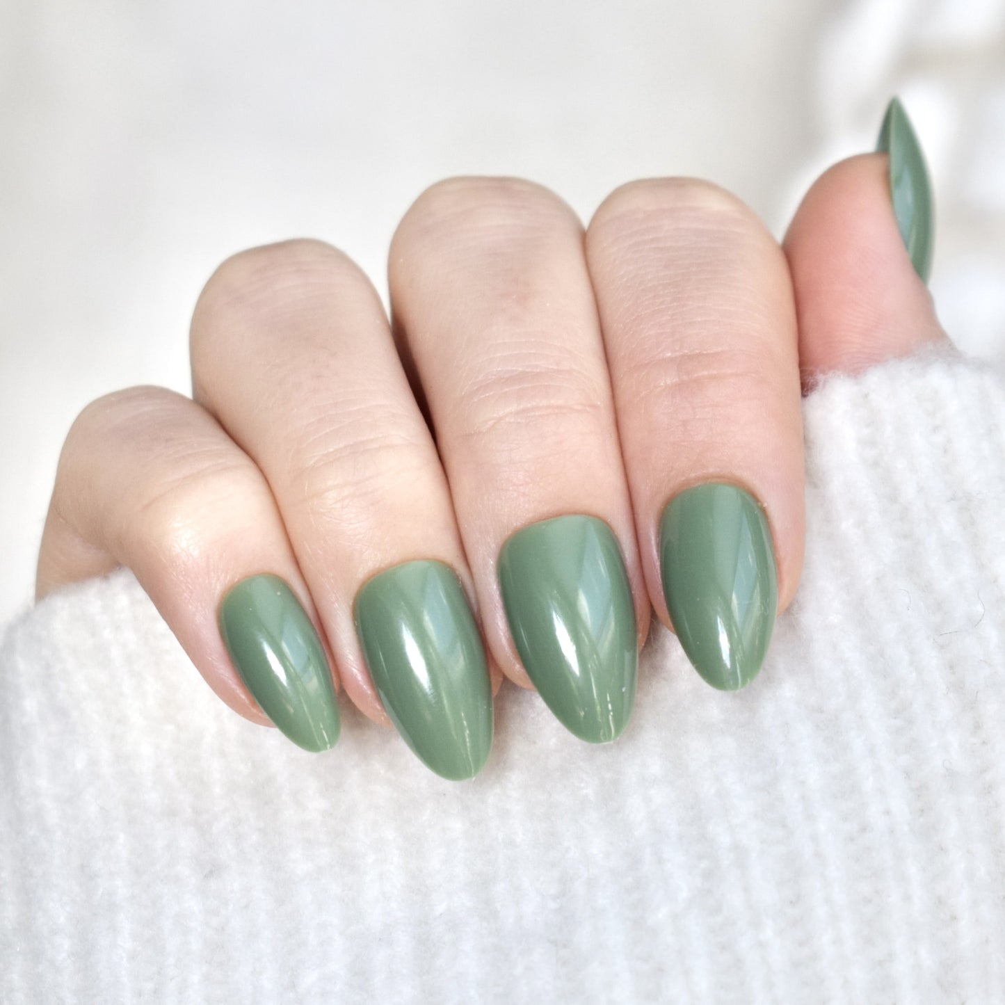 press-on nails artificial nails false nails green khaky almond