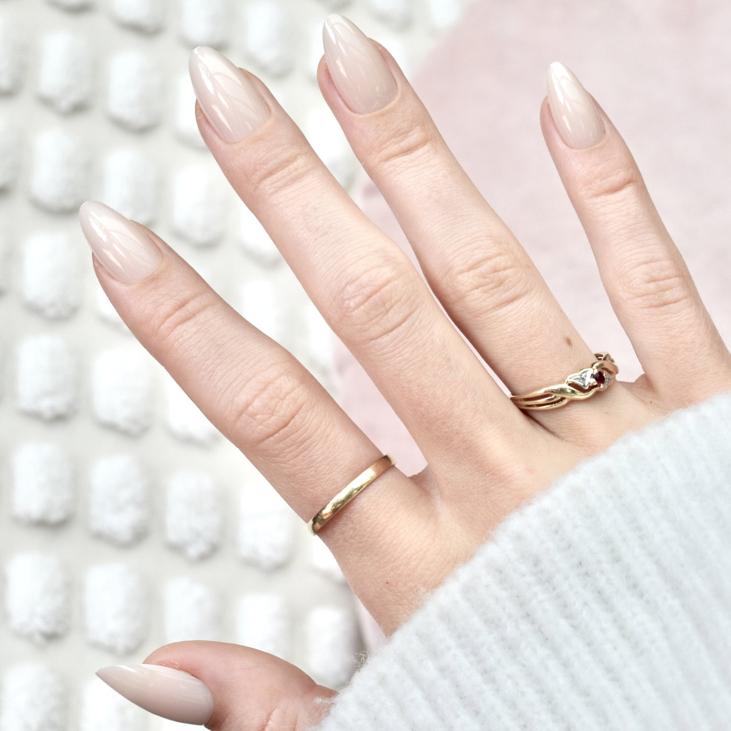 press-on nails false nail almond long medium pink white beige cute