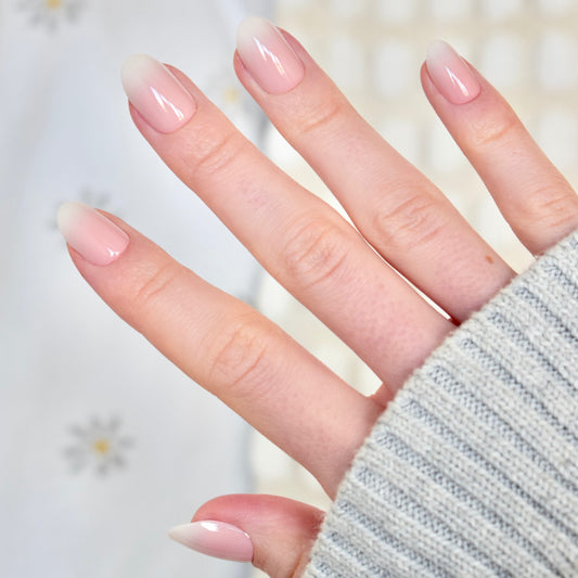 press-on nails artificial nails beauty false glasies gel oval ombre pink white 