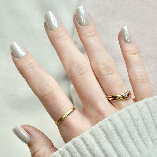 presson nails false nail glasies coffin short white creamy chrome  