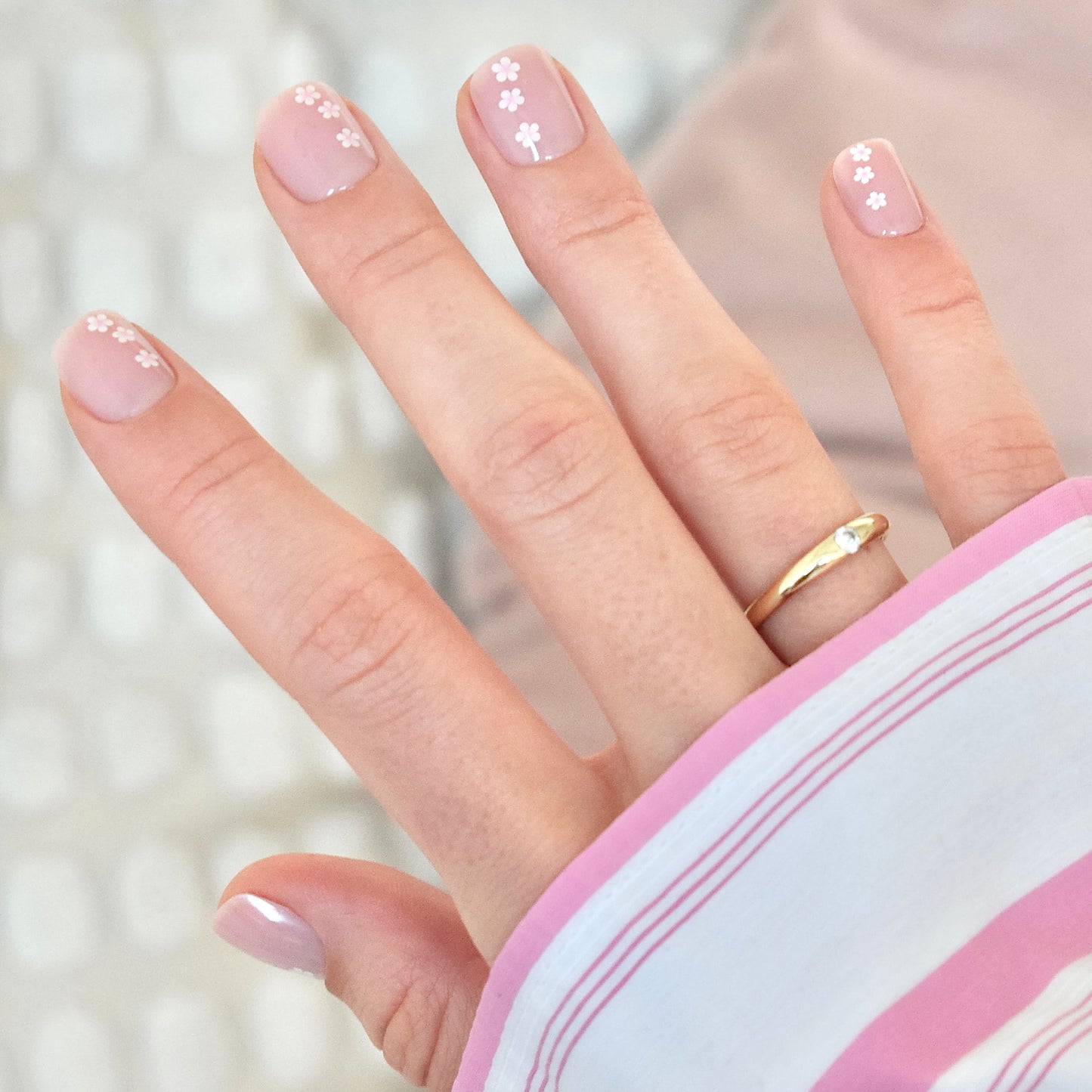 white beige pink flowers cute summer spring super short square squoval press-on nails fake nail 