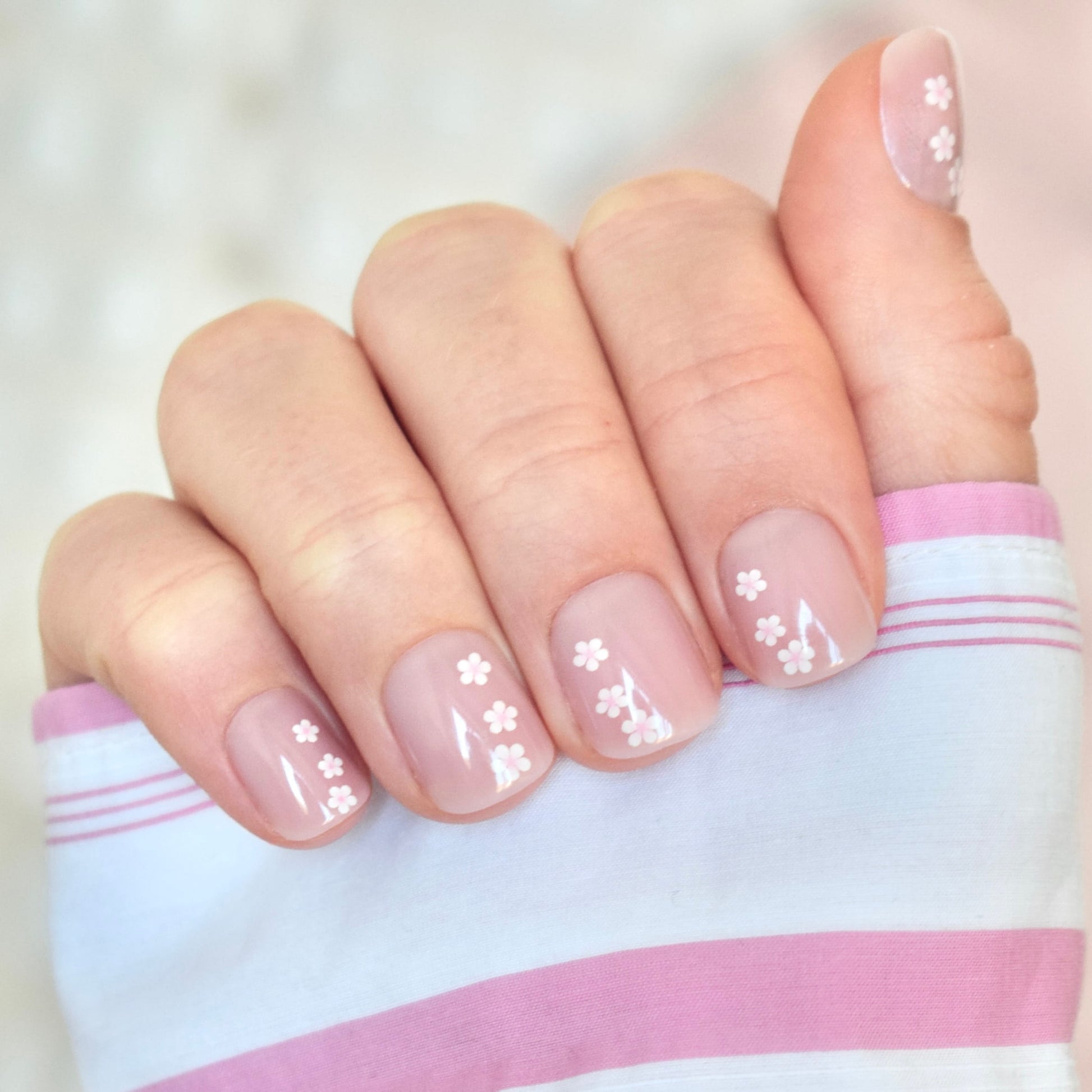 white beige pink flowers cute summer spring super short square squoval press-on nails fake nail 